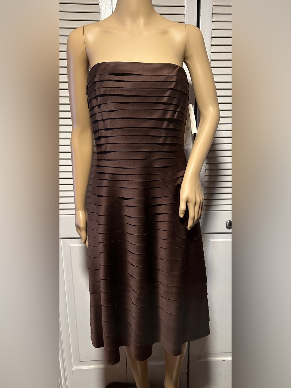 NWT Liliana Strapless Tiered Satin Dress Size 10
